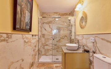 Property slide 20
