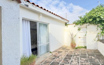 Property slide 20