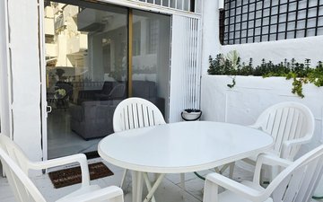 Property slide 21