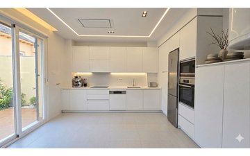 Property slide 7