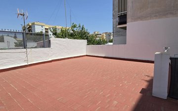Property slide 16