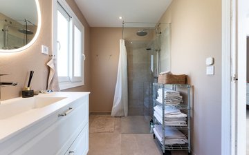 Property slide 23