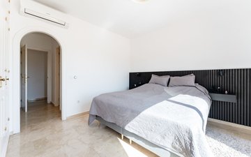 Property slide 25