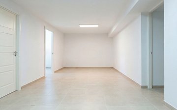 Property slide 31