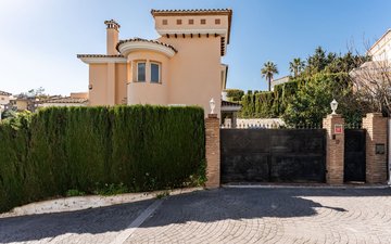 Property slide 33