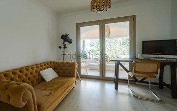 Property slide 21
