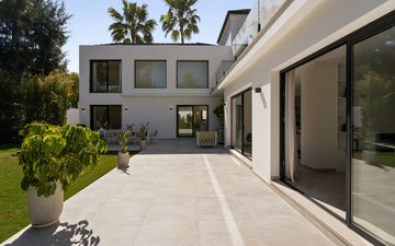 Property slide 10