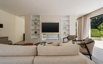 Property slide 19
