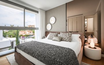 Property slide 17