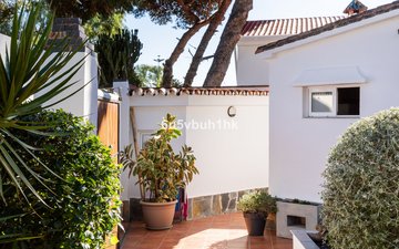 Property slide 24