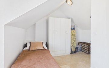 Property slide 25