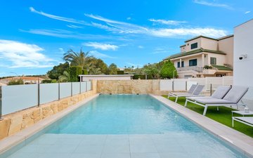 Property slide 18