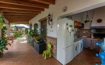 Property slide 25