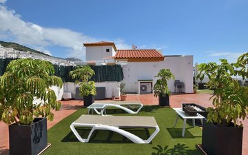 Property slide 25