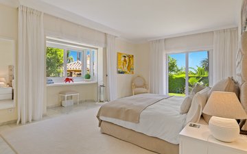 Property slide 31