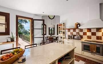 Property slide 17