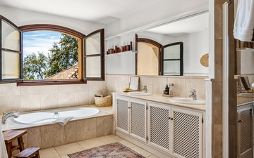 Property slide 23
