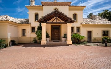 Property slide 48