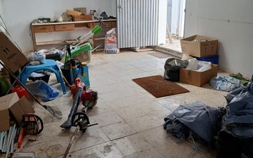 Property slide 24