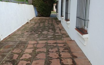 Property slide 32