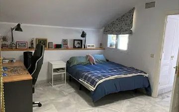 Property slide 10