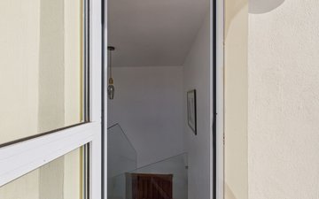 Property slide 32