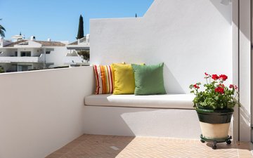 Property slide 10