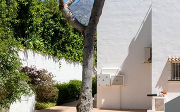 Property slide 47