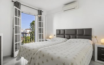 Property slide 21