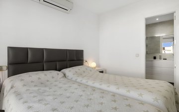 Property slide 22
