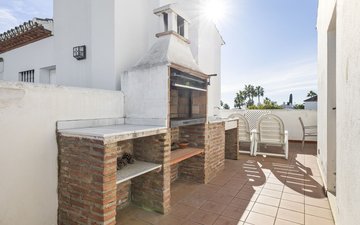 Property slide 32