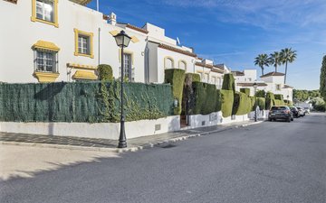 Property slide 38