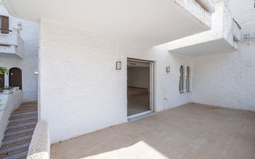 Property slide 16