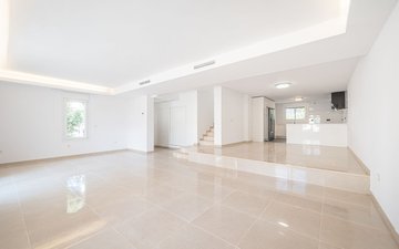 Property slide 6