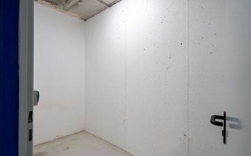 Property slide 19