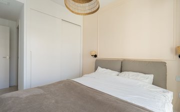 Property slide 7