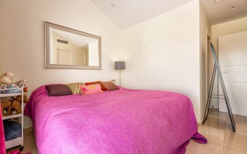 Property slide 18