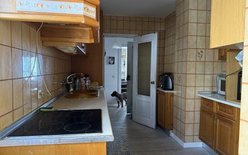 Property slide 10