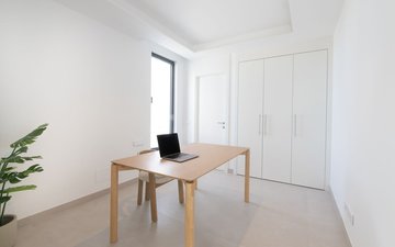 Property slide 10