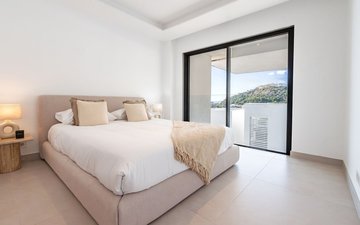 Property slide 21