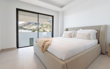 Property slide 22