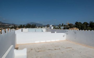 Property slide 18