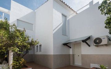 Property slide 20