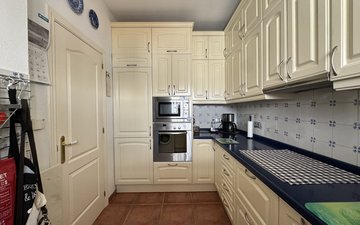Property slide 10