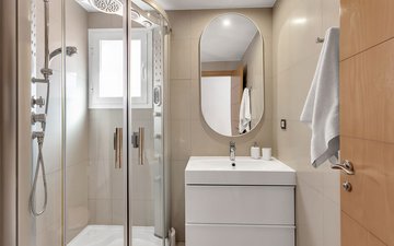 Property slide 25