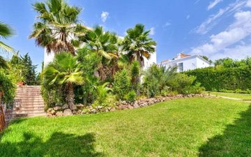 Property slide 16