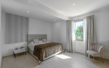 Property slide 25