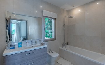 Property slide 30