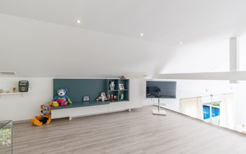 Property slide 34