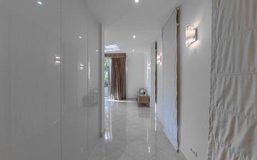 Property slide 45